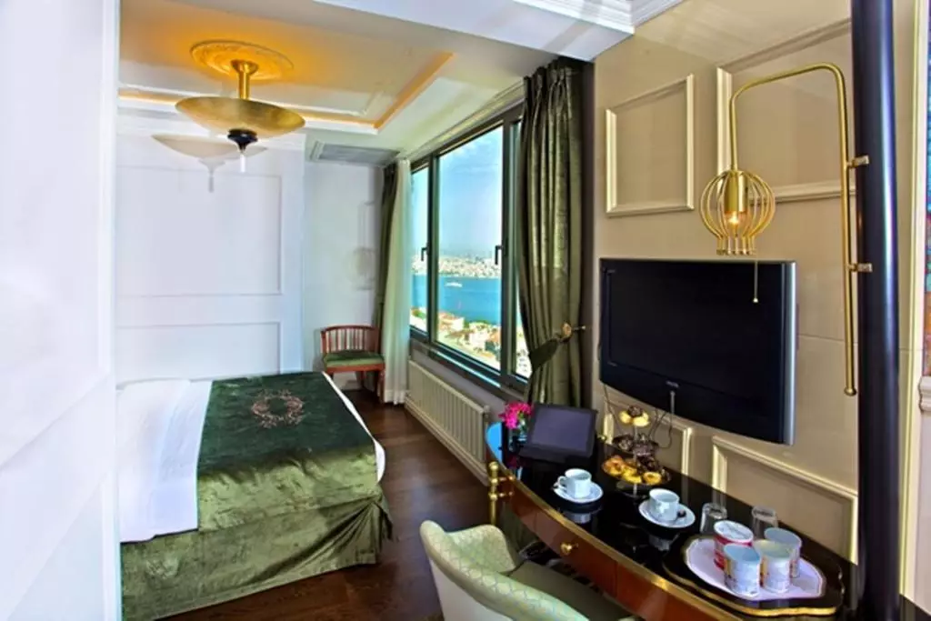 اتاق TAKSIM STAR